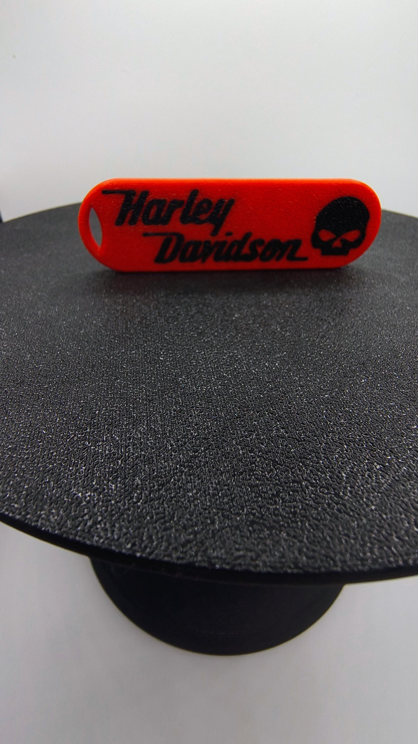 Breloc Harley Davidson - Spiritul Libertății în Buzunarul Tău